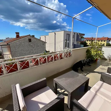 Apartment Leo